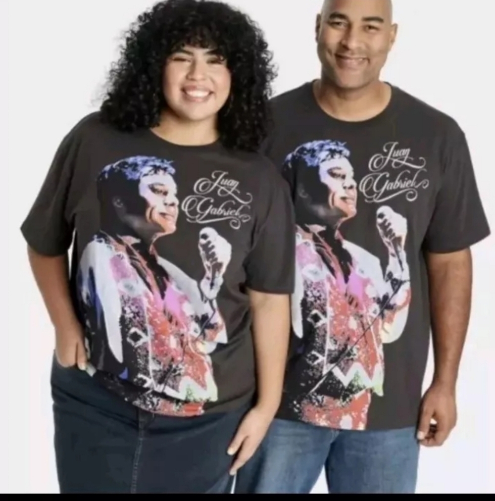 Unisex Juan Gabriel Latin Heritage Concert Pose T-Shirt on Black Background - 2X